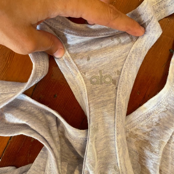 Alo Yoga Tank Top Distressed - Picture 4 of 4